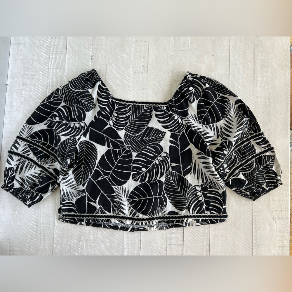 Women’s 100% Linen Cynthia Rowley Black & White Tropical Leaf Print Top size XL